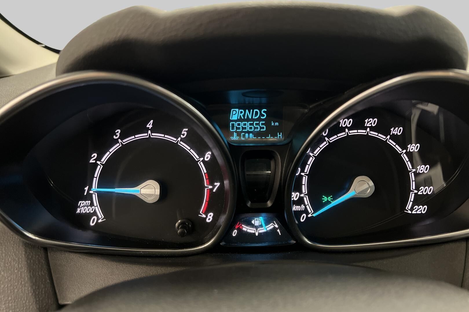 Ford Fiesta iso kuva 14