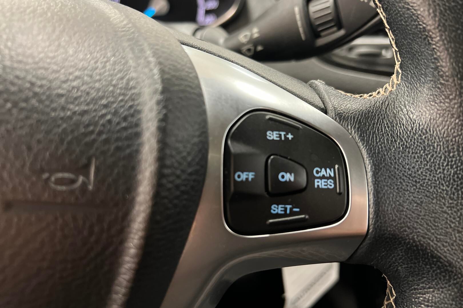 Ford Fiesta iso kuva 18