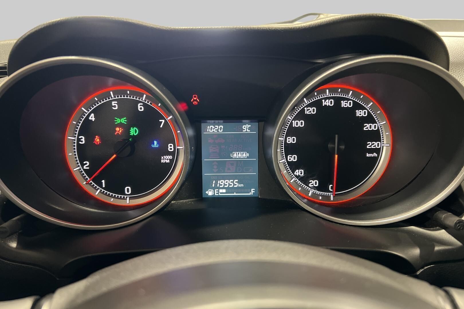 Suzuki Swift iso kuva 16