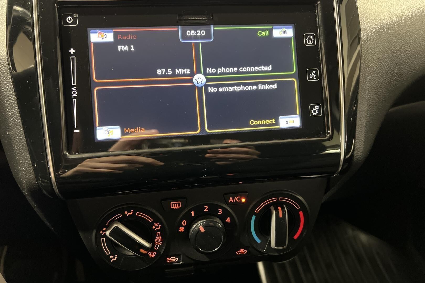 Suzuki Swift iso kuva 2