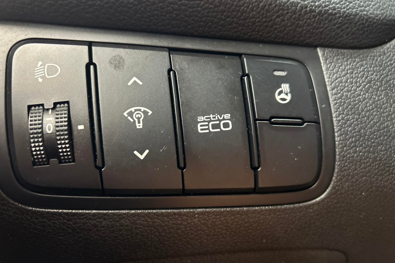 Kia cee'd iso kuva 21
