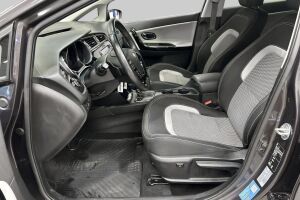 Kia cee'd esikatselu 6