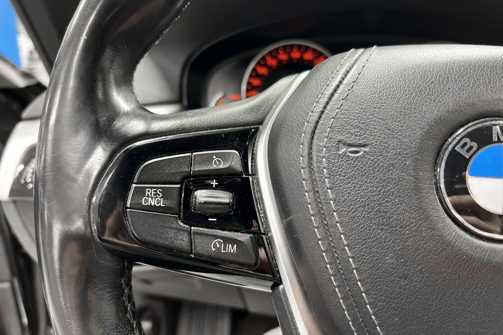 BMW 5-sarja iso kuva 18
