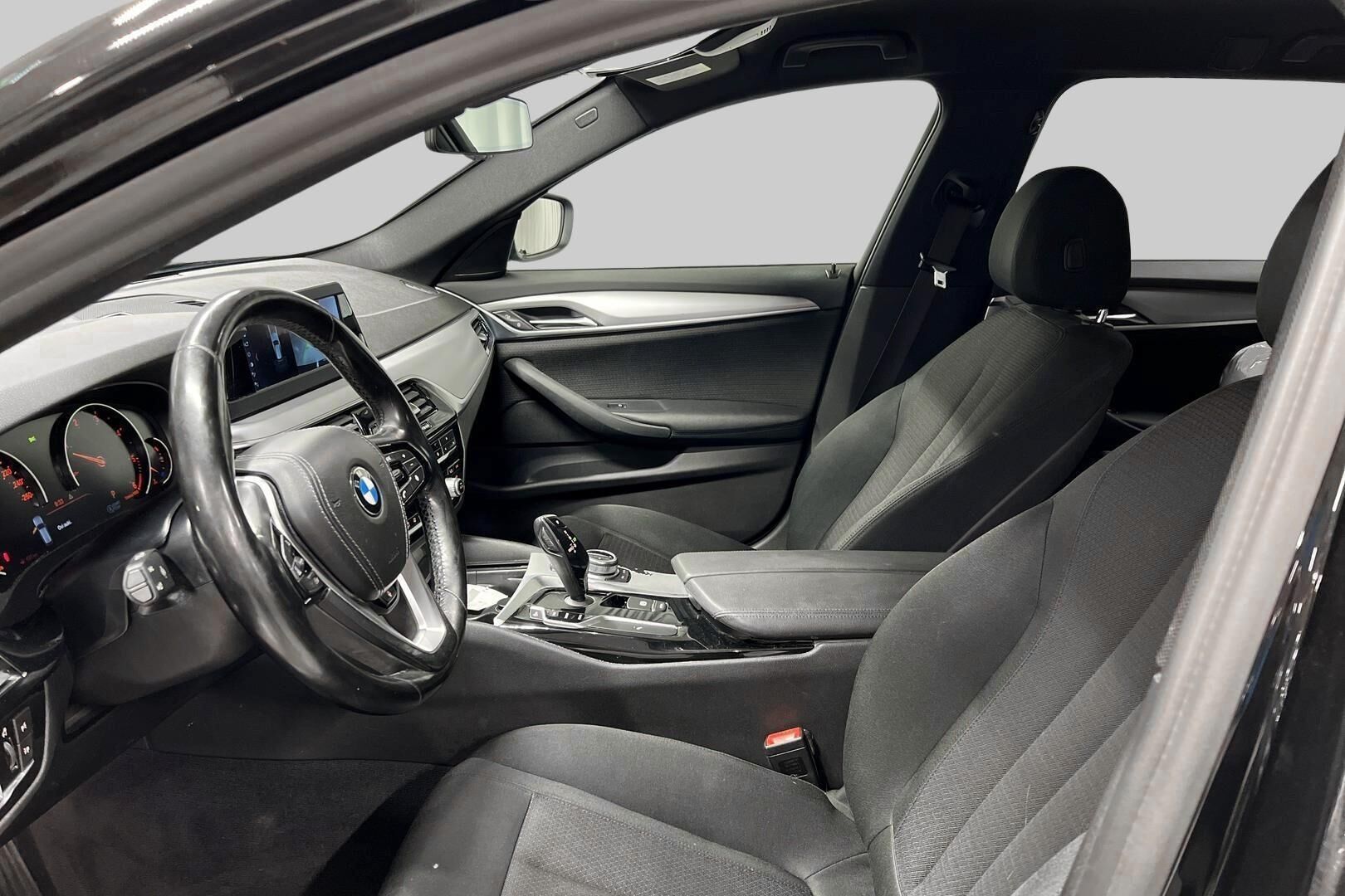 BMW 5-sarja iso kuva 9