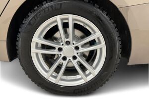 BMW 3-sarja esikatselu 12