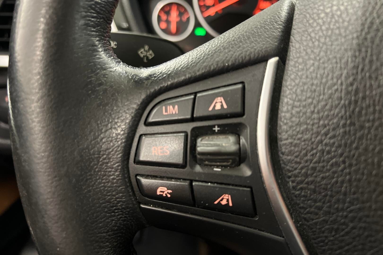 BMW 3-sarja iso kuva 15