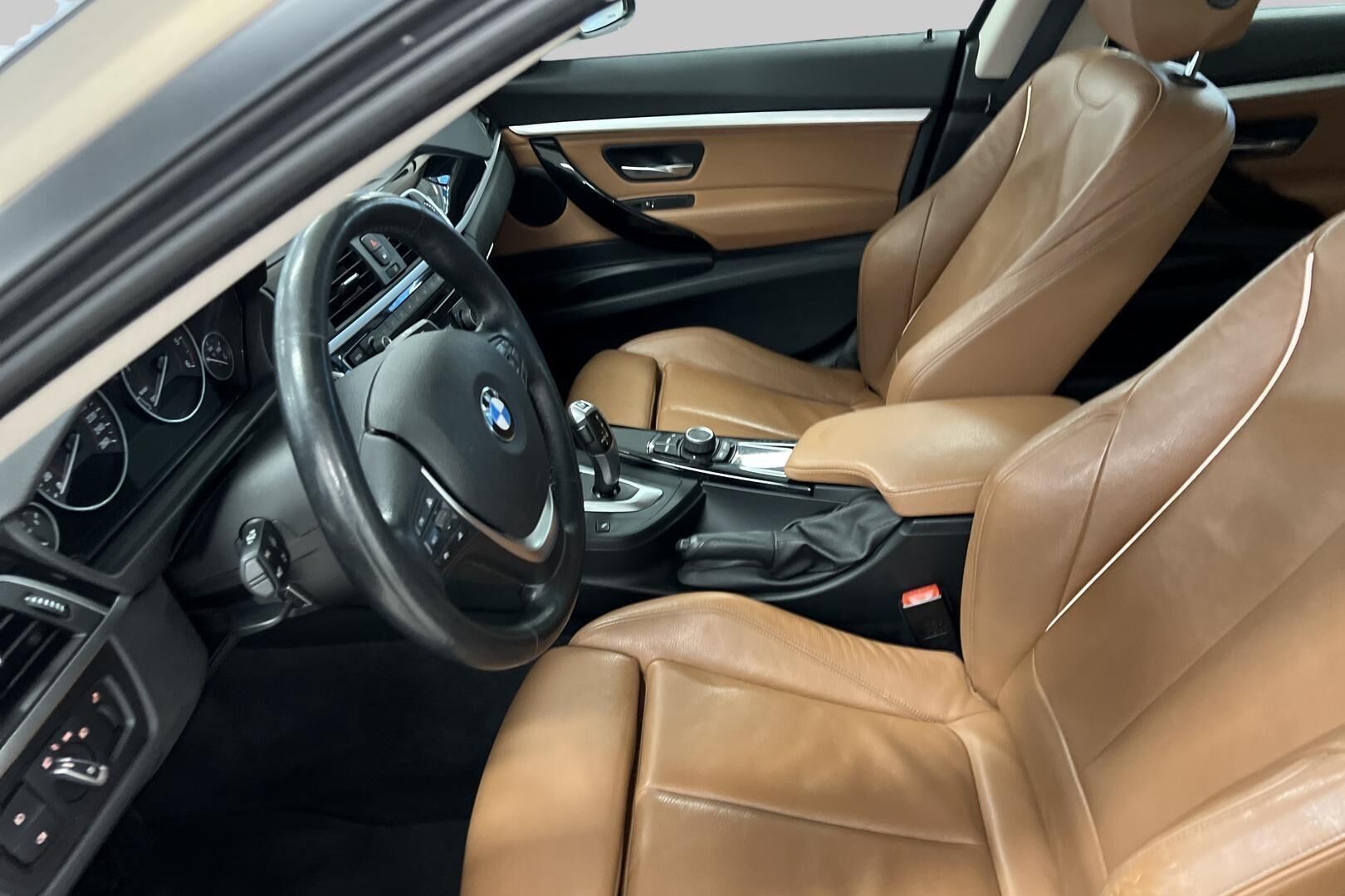 BMW 3-sarja iso kuva 8