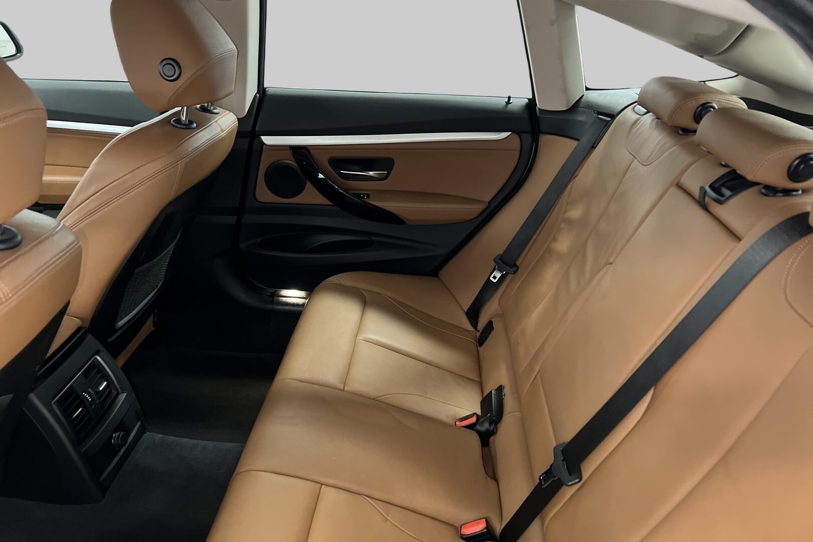 BMW 3-sarja iso kuva 9