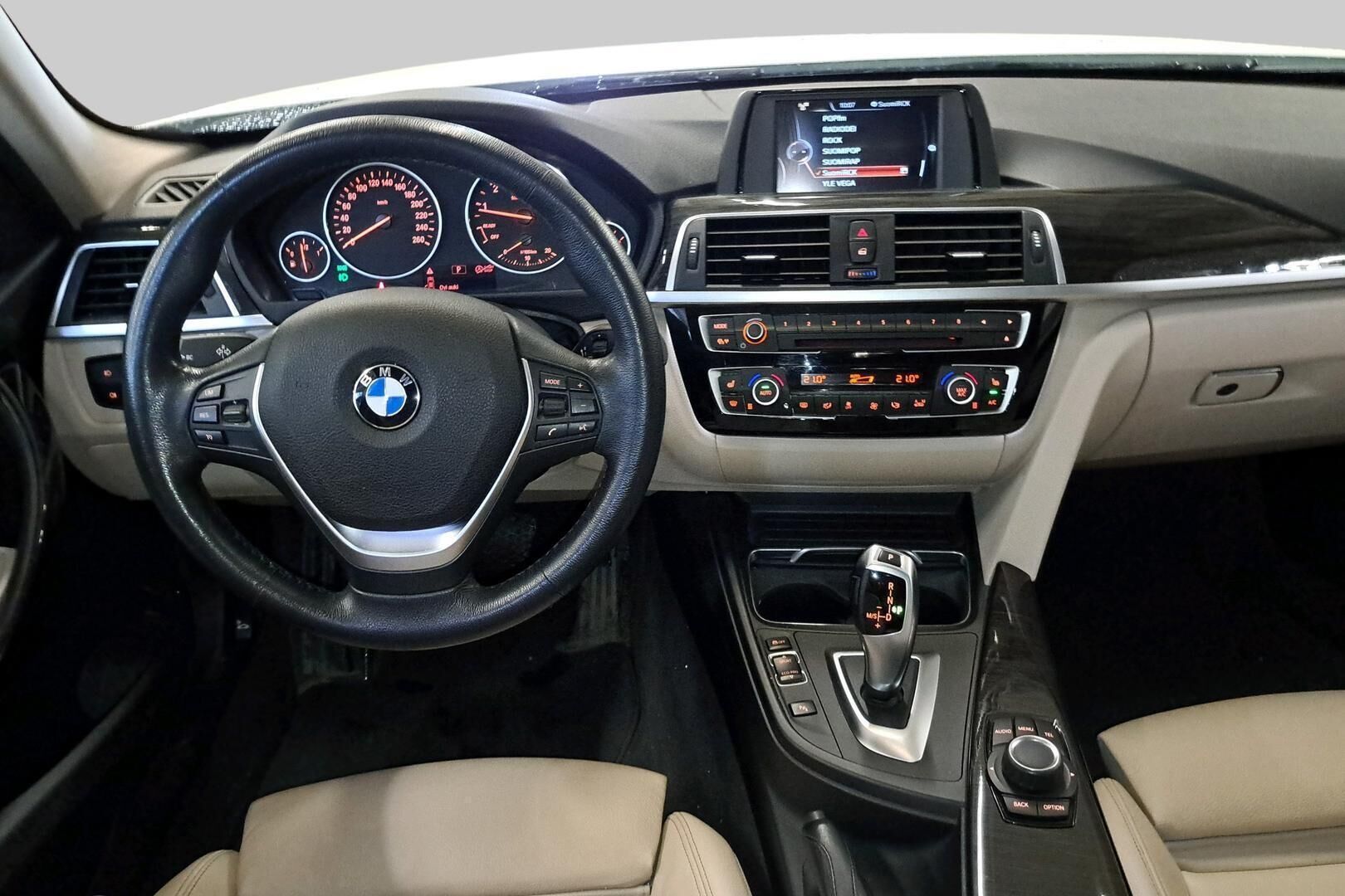 BMW 3-SARJA iso kuva 2