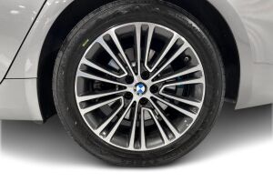 BMW 5-sarja esikatselu 13