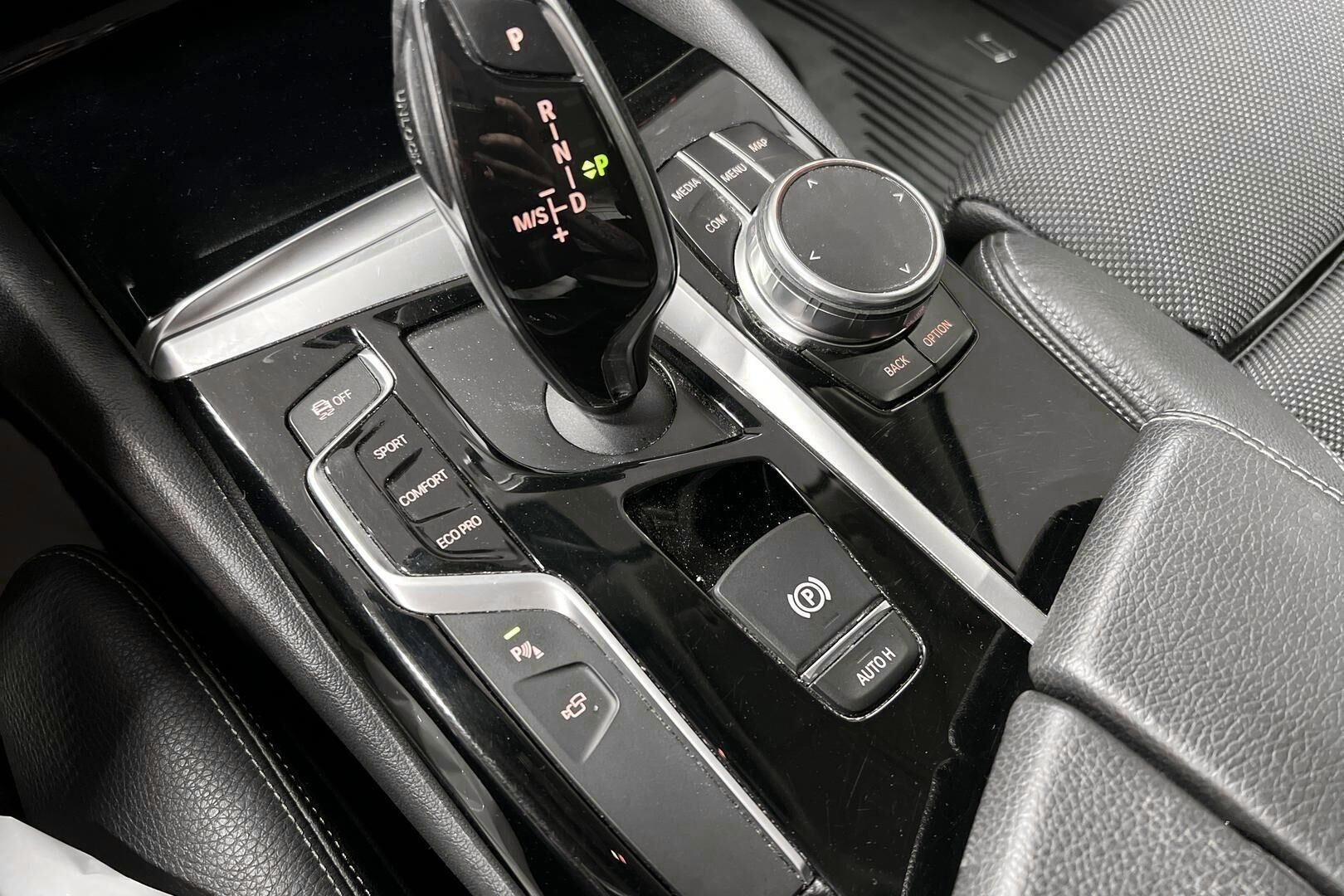 BMW 5-sarja iso kuva 16