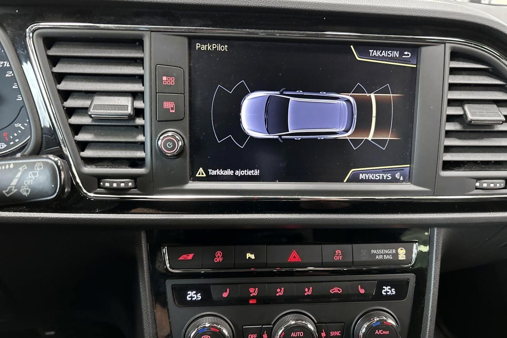 Seat Leon ST iso kuva 17