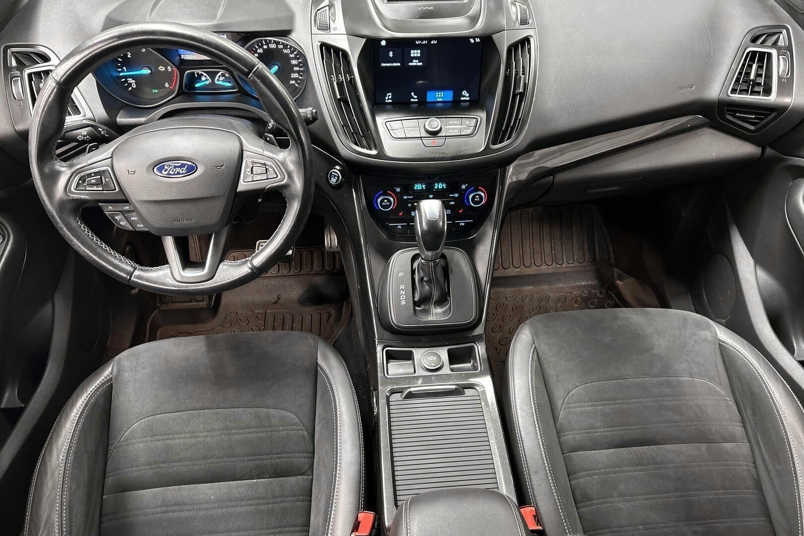 Ford Kuga iso kuva 11