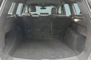 Ford Kuga esikatselu 12