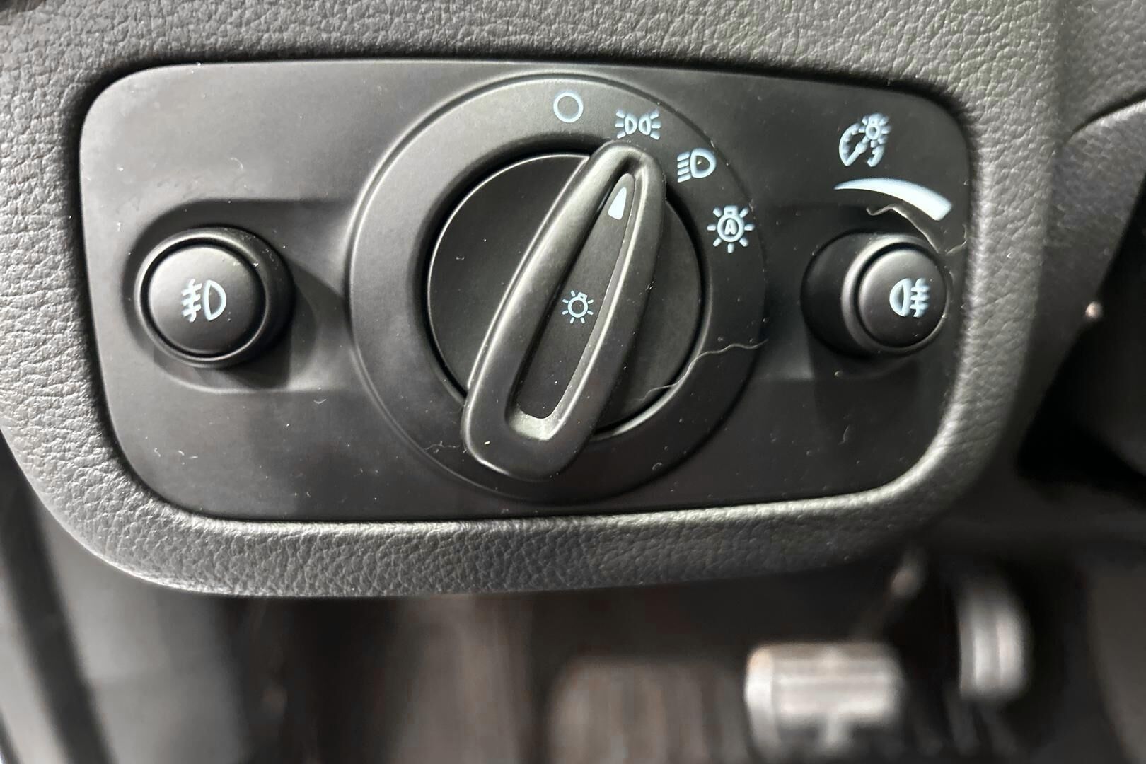Ford Kuga iso kuva 15