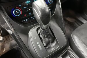 Ford Kuga esikatselu 22