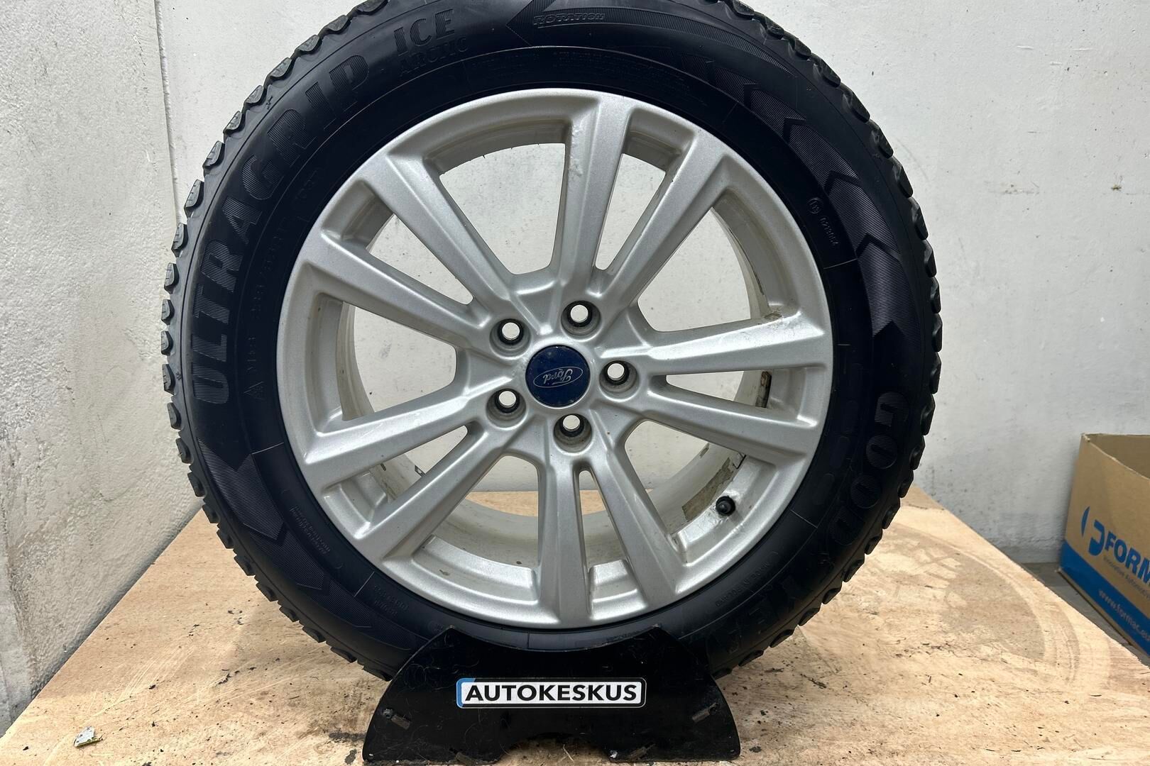 Ford Kuga iso kuva 23