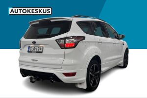 Ford Kuga esikatselu 5