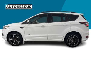 Ford Kuga esikatselu 8