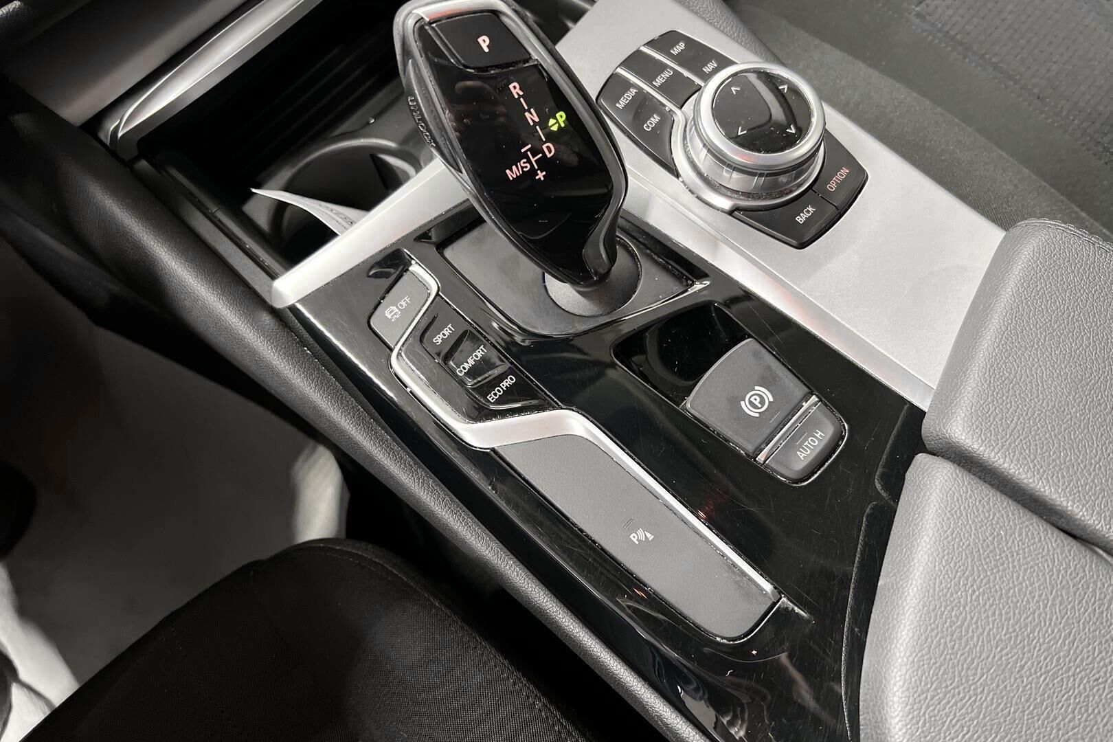 BMW 5-sarja iso kuva 8