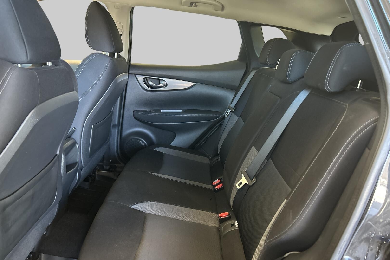 Nissan Qashqai iso kuva 10
