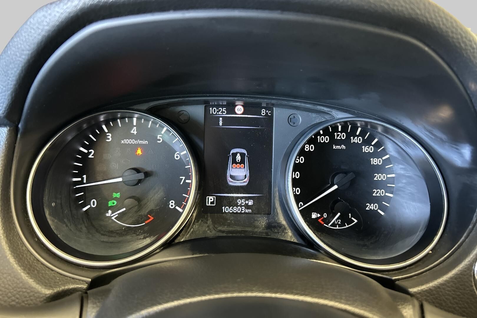 Nissan Qashqai iso kuva 14