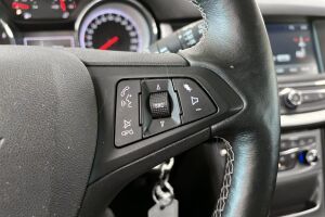 Opel Astra esikatselu 18