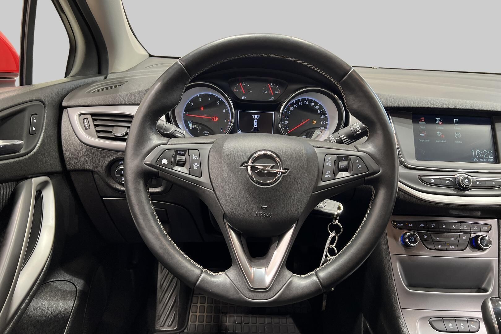 Opel Astra iso kuva 27