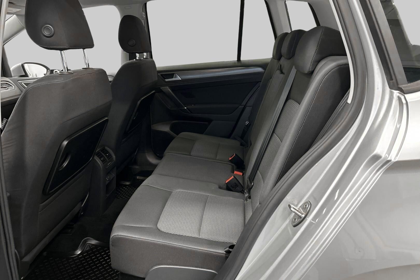 Volkswagen Golf Sportsvan iso kuva 9