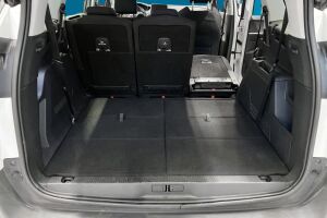 Peugeot 5008 esikatselu 16