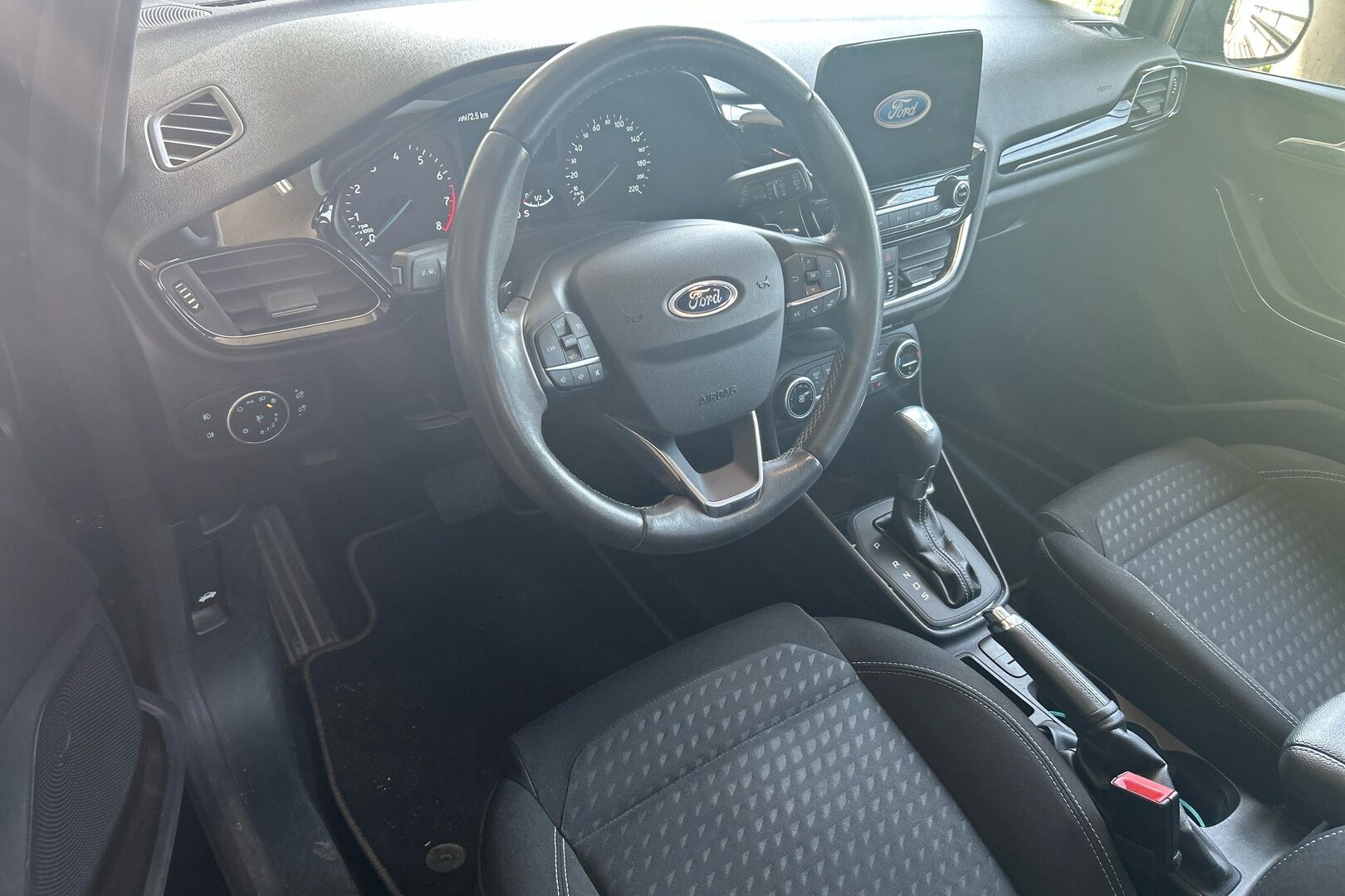 Ford Fiesta iso kuva 1