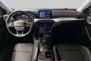 Ford Focus esikatselu 10