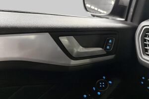 Ford Focus esikatselu 19