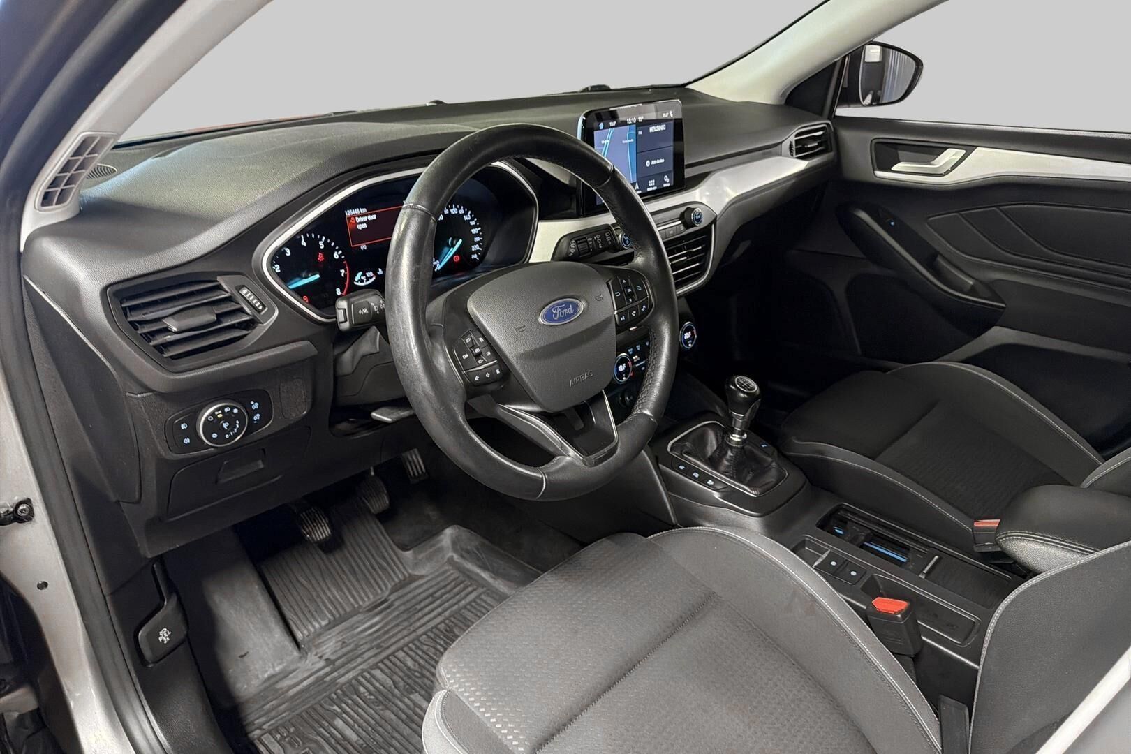 Ford Focus iso kuva 8