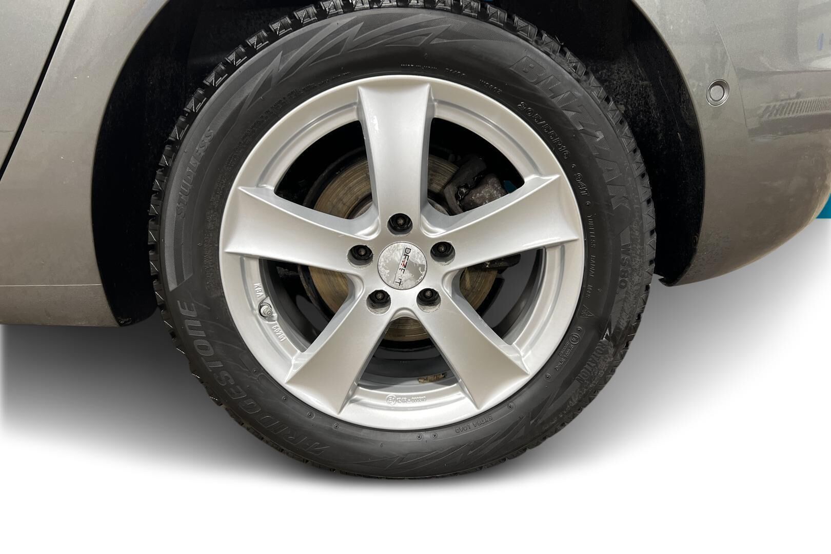 Opel Astra iso kuva 13