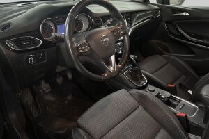 Opel Astra esikatselu 2