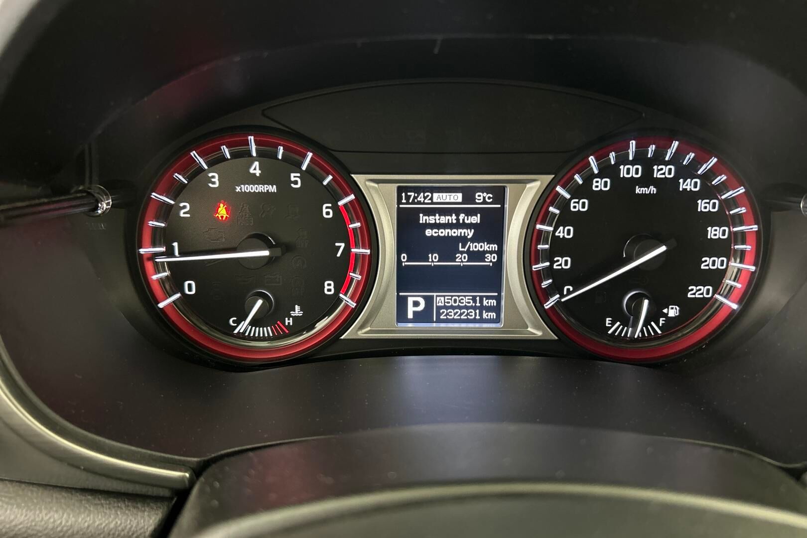 Suzuki Vitara iso kuva 14