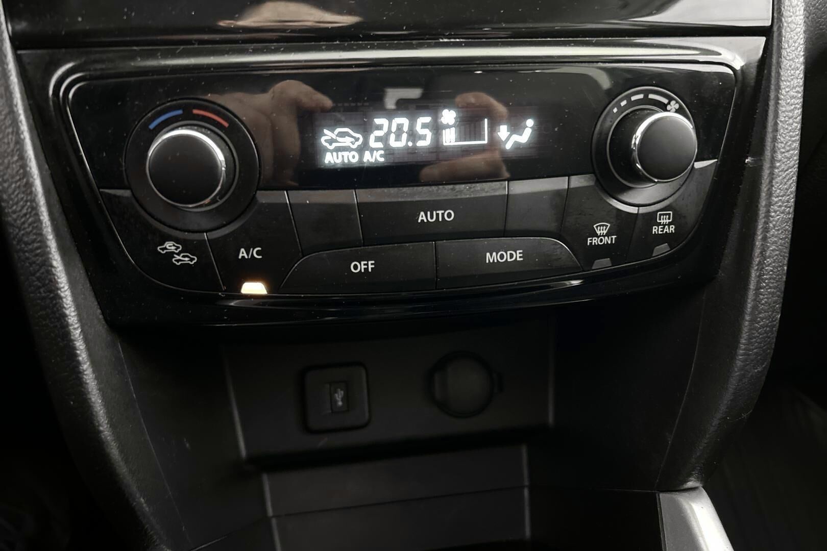 Suzuki Vitara iso kuva 21