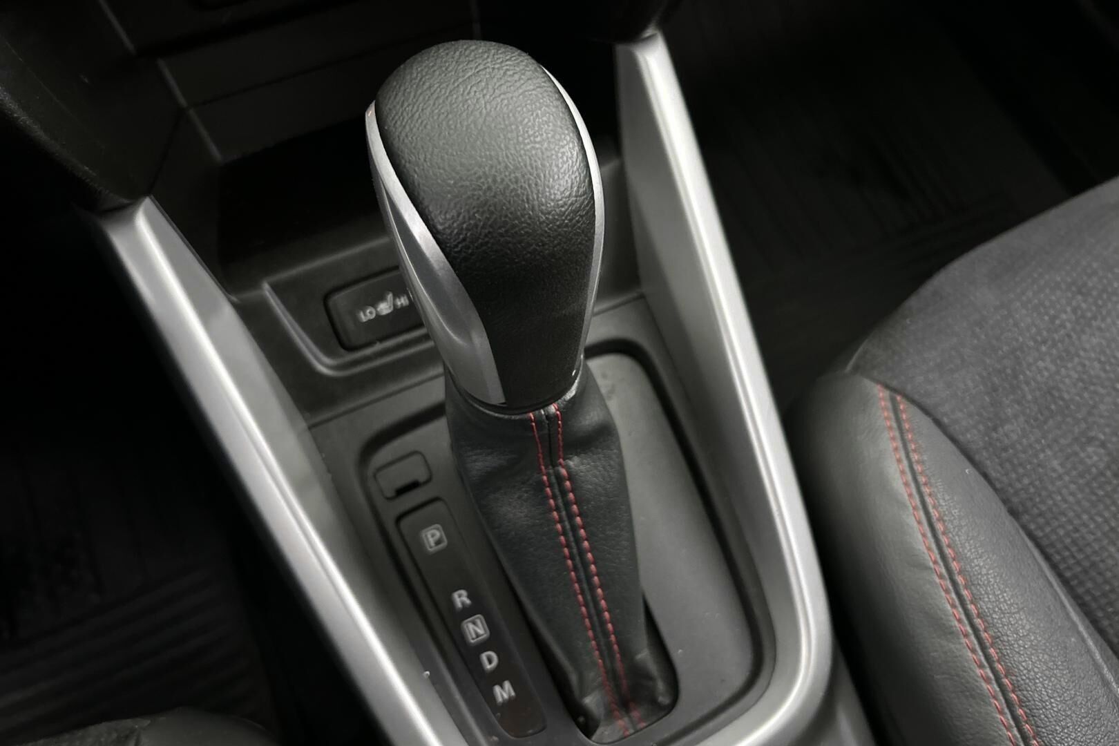 Suzuki Vitara iso kuva 23