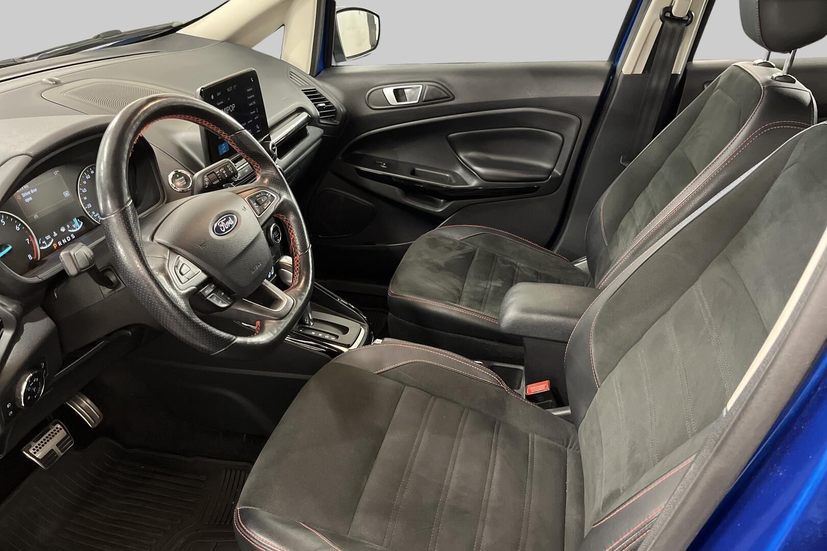 Ford Ecosport iso kuva 9