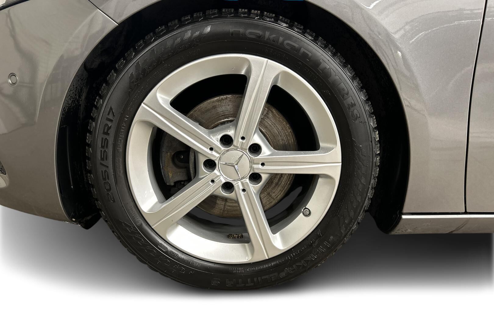 Mercedes-Benz A iso kuva 13