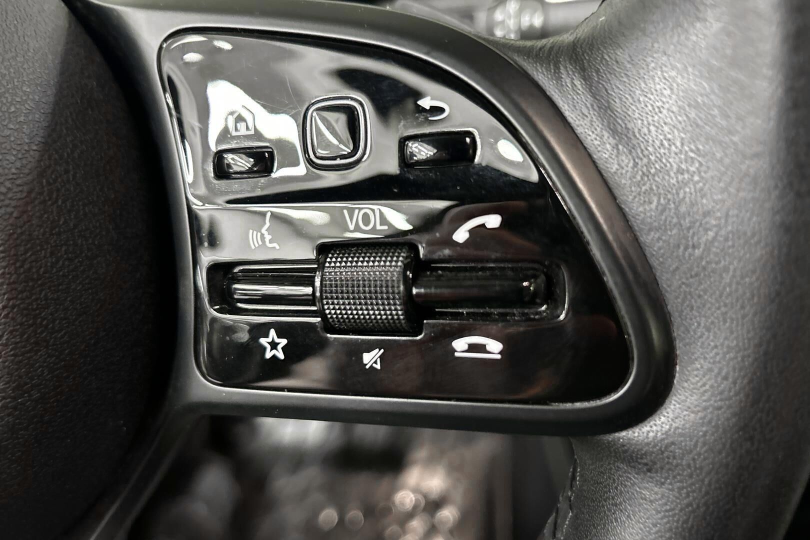 Mercedes-Benz A iso kuva 18