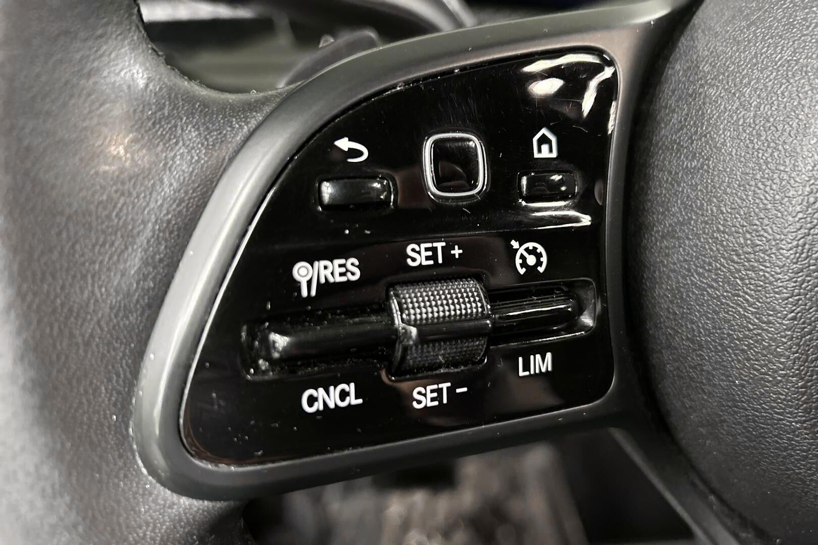 Mercedes-Benz A iso kuva 19