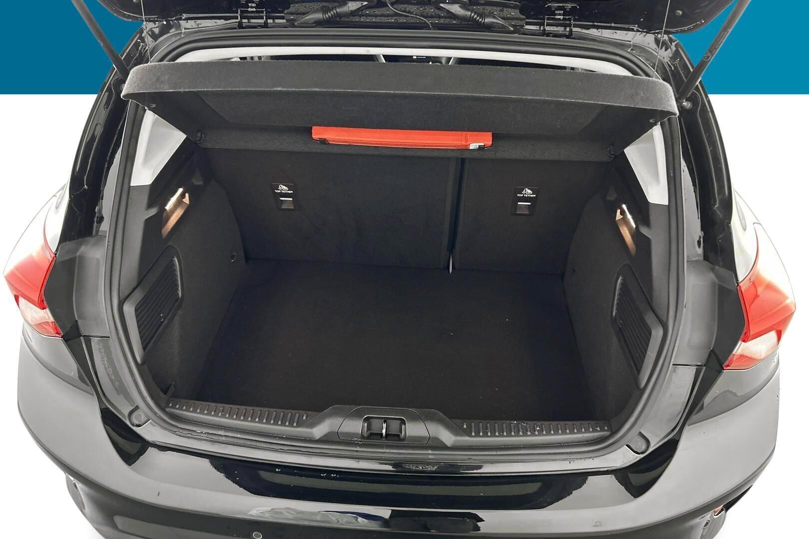 Ford Focus iso kuva 12