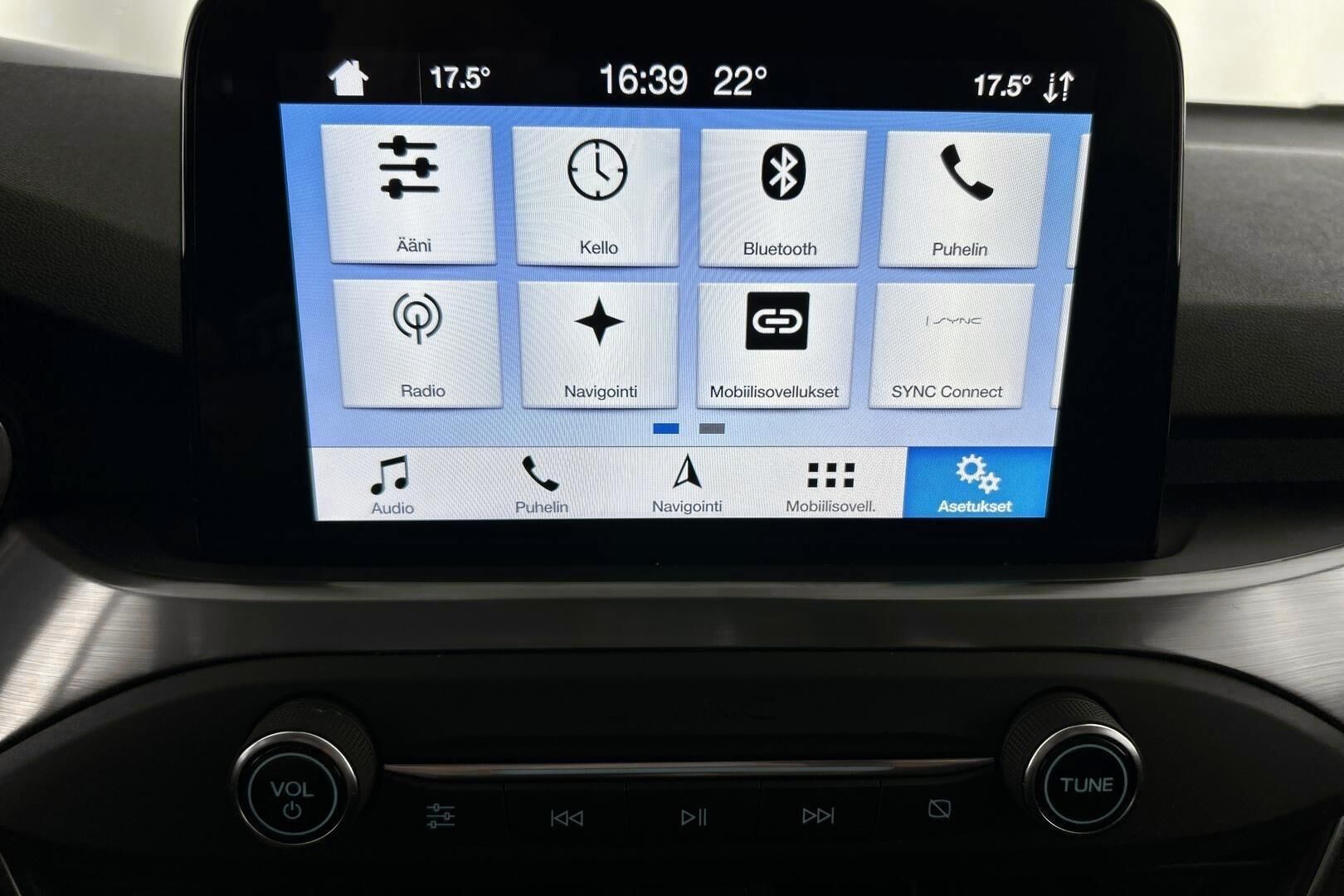 Ford Focus iso kuva 16