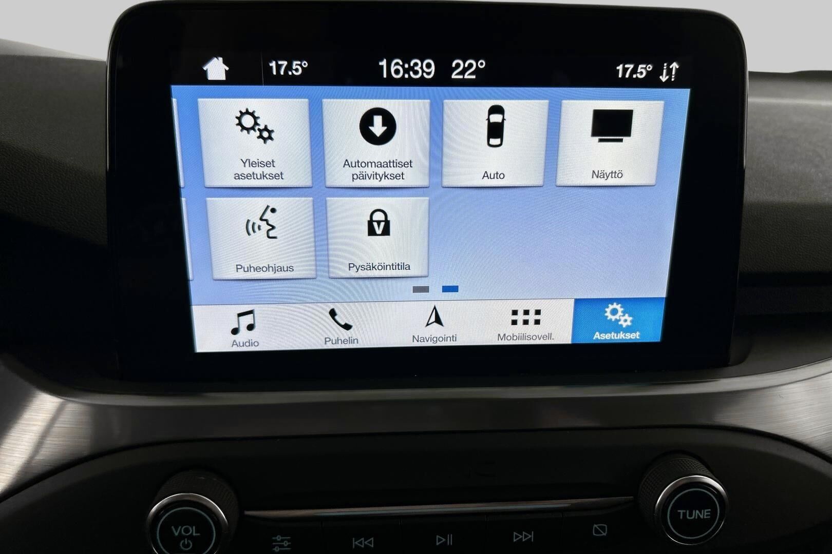Ford Focus iso kuva 17