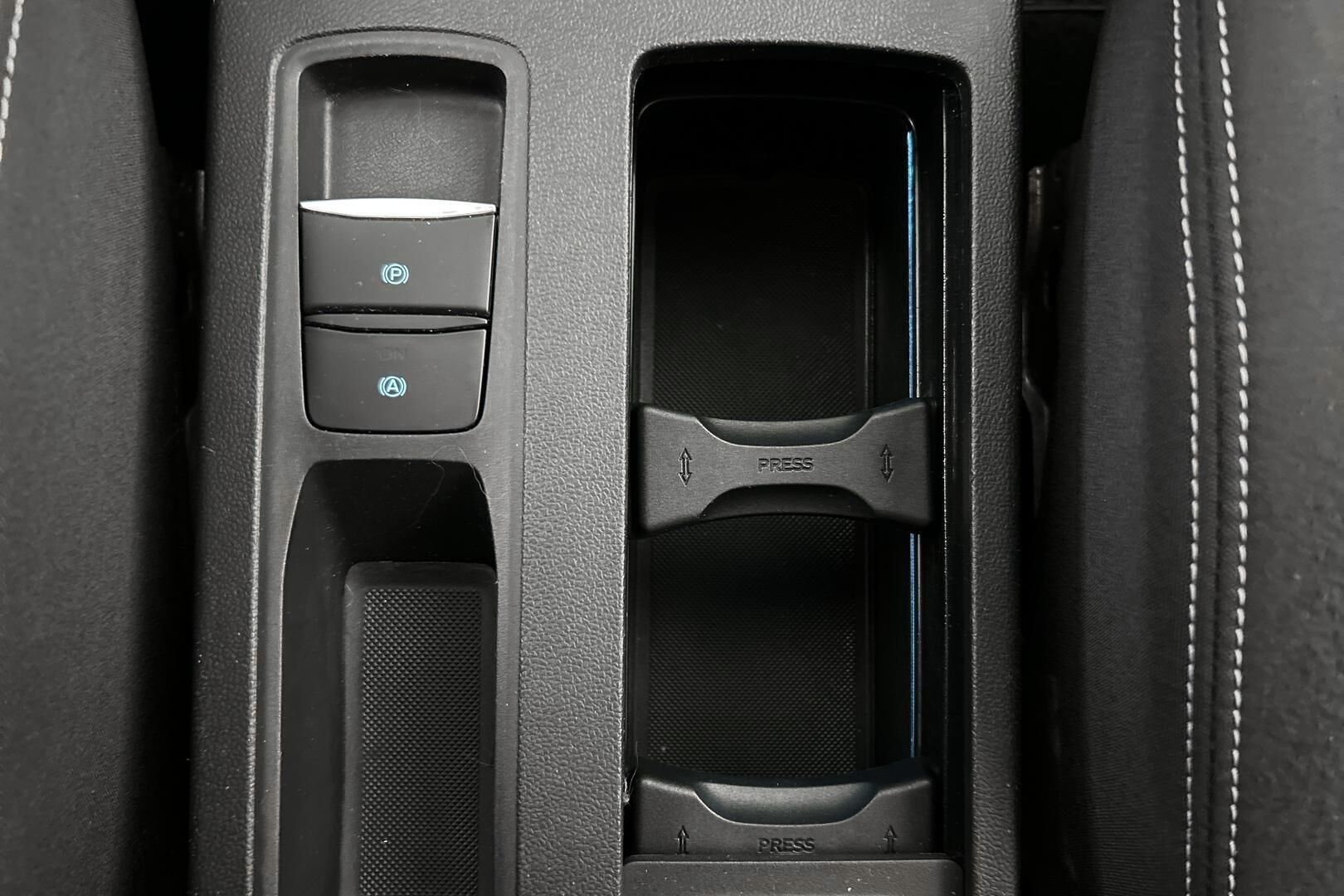 Ford Focus iso kuva 22