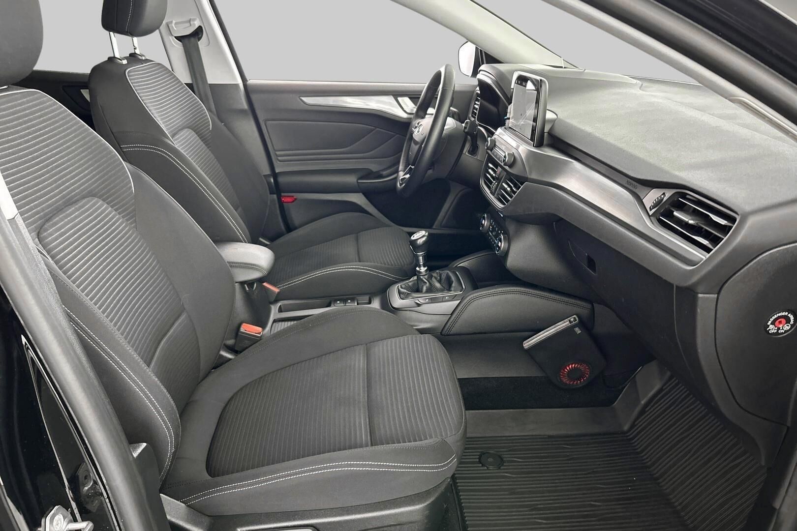 Ford Focus iso kuva 33