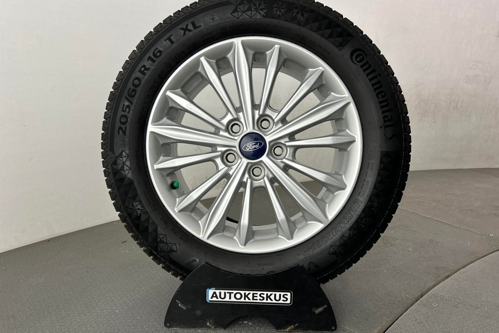 Ford Focus iso kuva 34