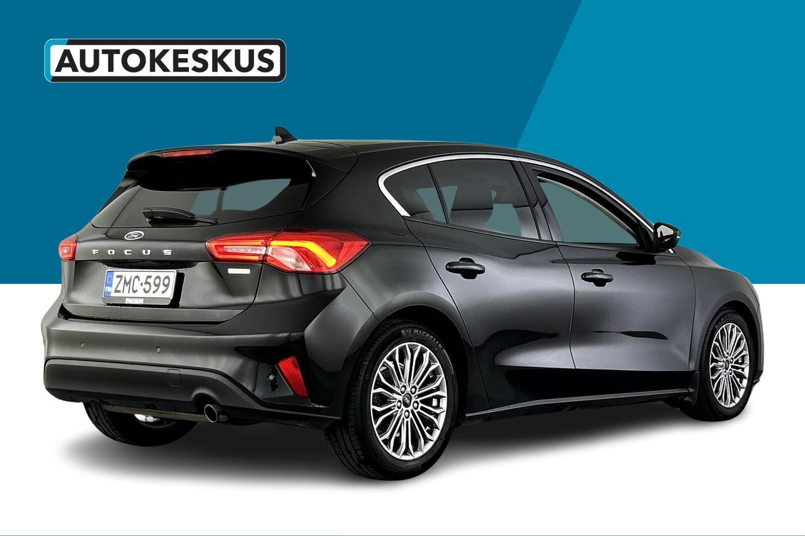 Ford Focus iso kuva 6